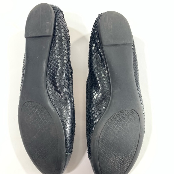 Tory Burch Sz 9 Black Cap Toe Leather Snake Skin Print Ballet Scrunch Back Flats - Picture 7 of 12
